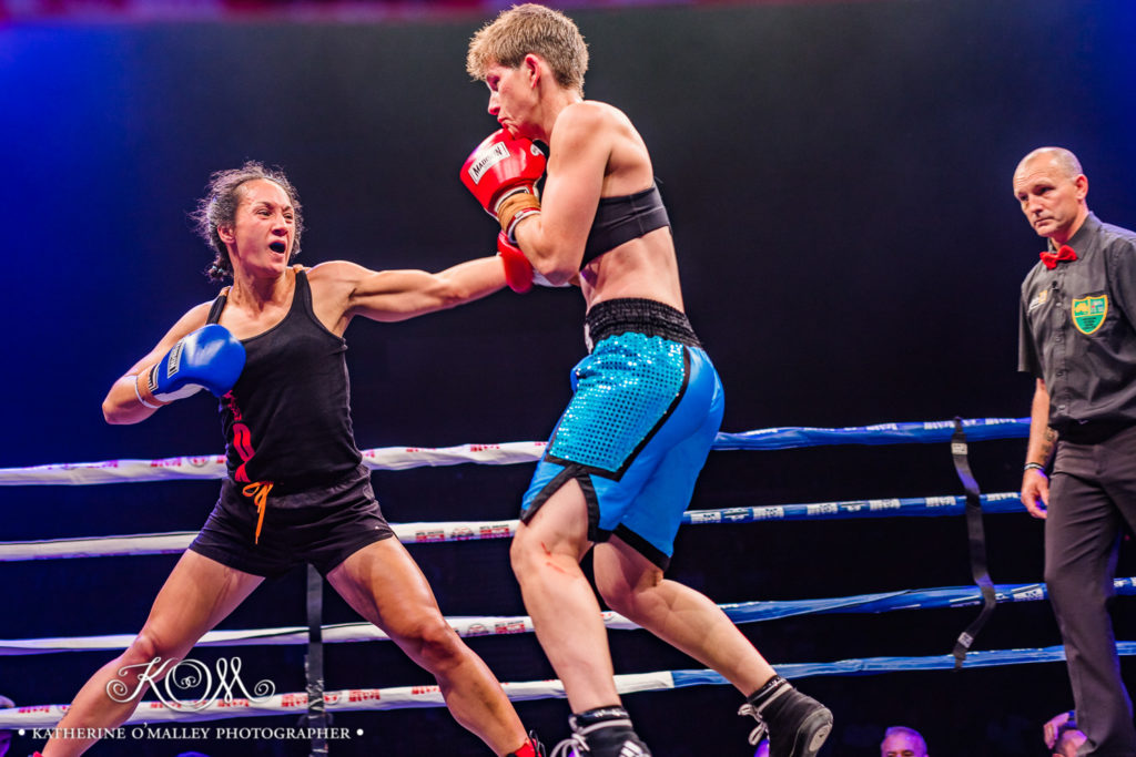 Deanha Hobbs V Quinita Hati  @ Brisbane Convention &amp; Exhibition Centre © katherine o&#039;malley, 2017